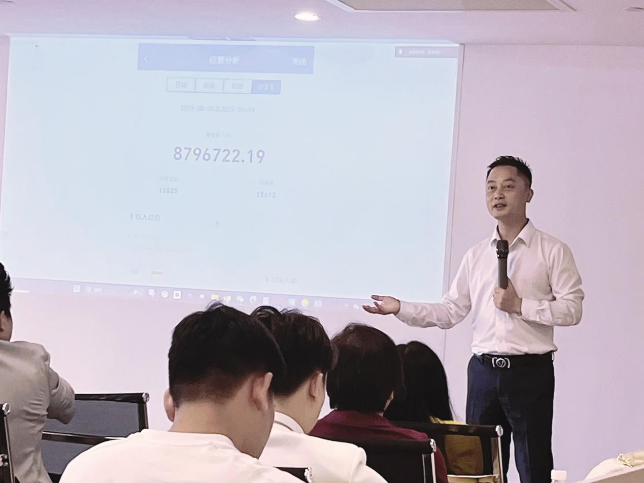 【中盟杯】丨AI+生态战略规划发布会暨区域合作授牌仪式圆满举行-