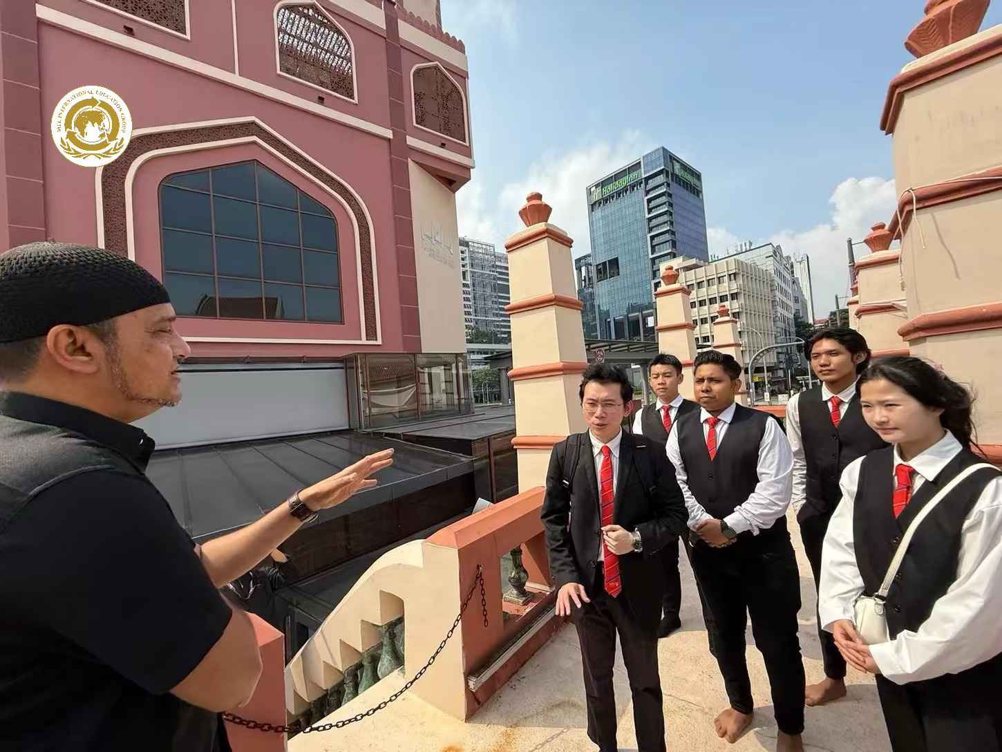 新加坡半工半读课程:酒店管理专业的就业前景与课程优势-