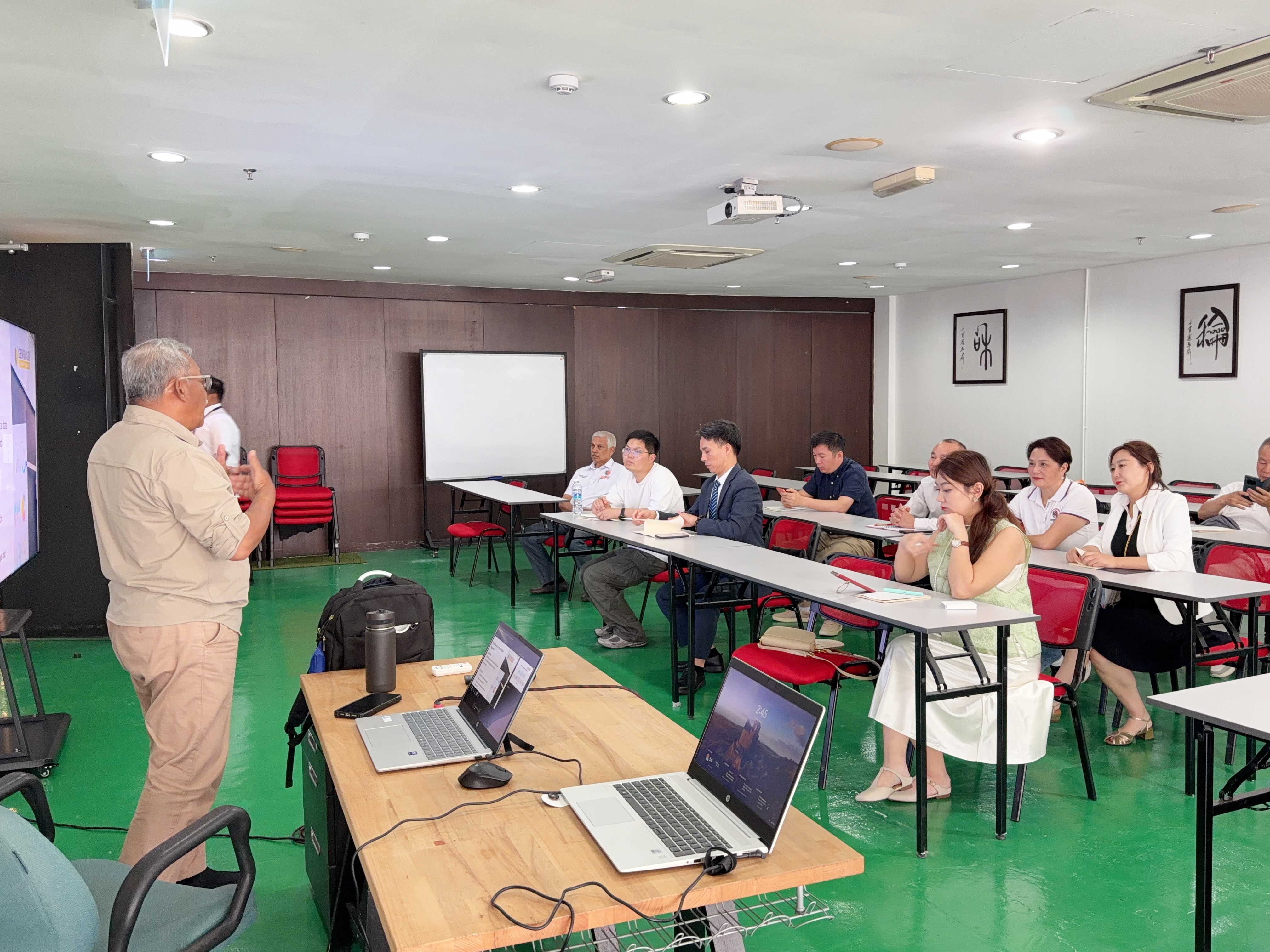 名校参访 │【南海产业博士】走进马来西亚和立大学-